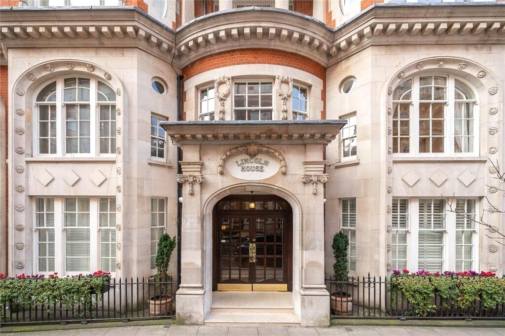Apartment in Brompton, Kensington And Chelsea, England 1 - 17399137