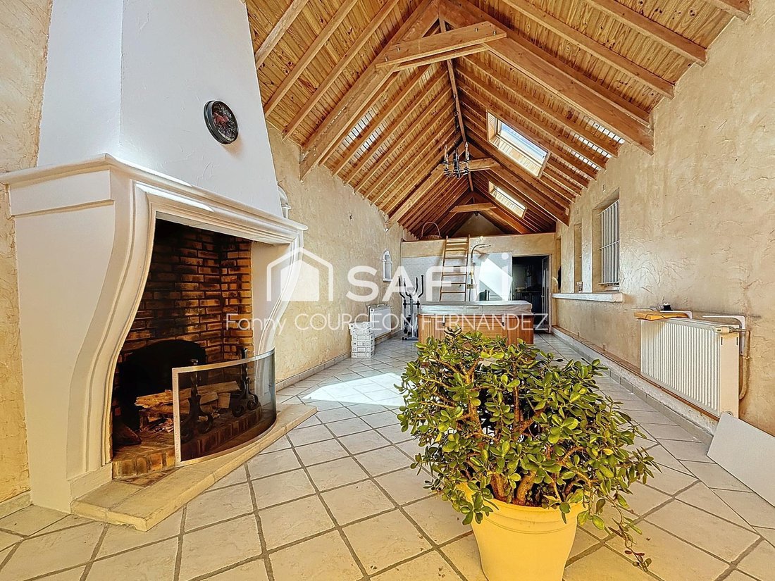House in Le Mesnil-Aubry, Ile-de-France, France 5 - 17398484