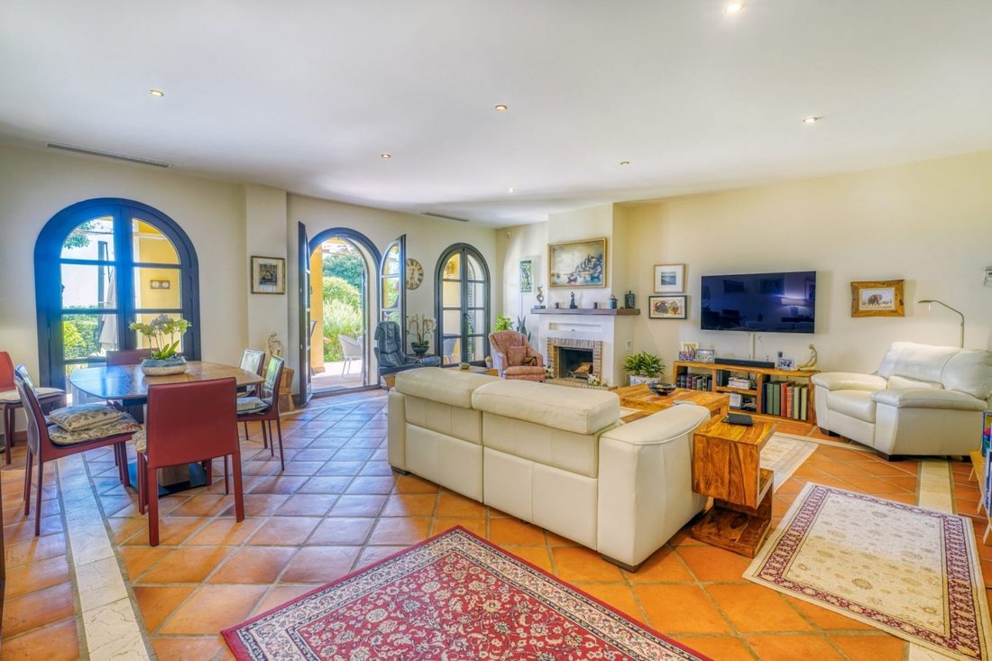 Townhouse in Sotogrande, San Roque, Andalusia 4 - 17400106