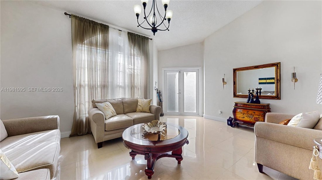 House in Miami, Florida, United States 5 - 17399215
