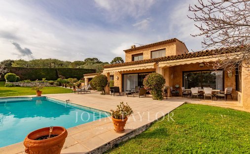 Villa in L'Estagnol, Antibes, France 1