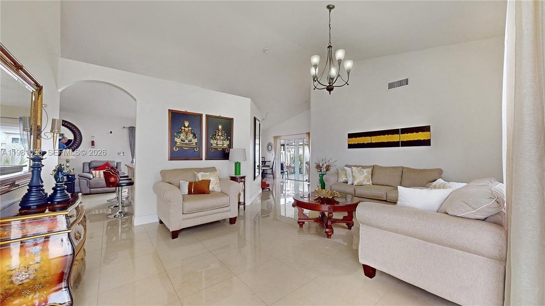 House in Miami, Florida, United States 4 - 17399215