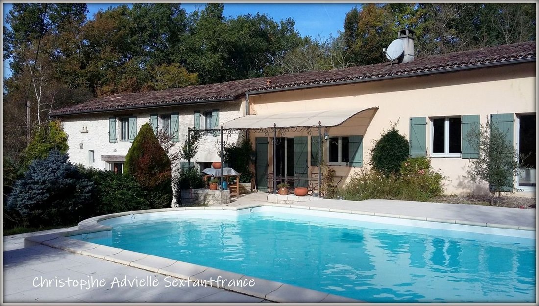 Pineuilh, Nouvelle-Aquitaine, France 5 - 17402396