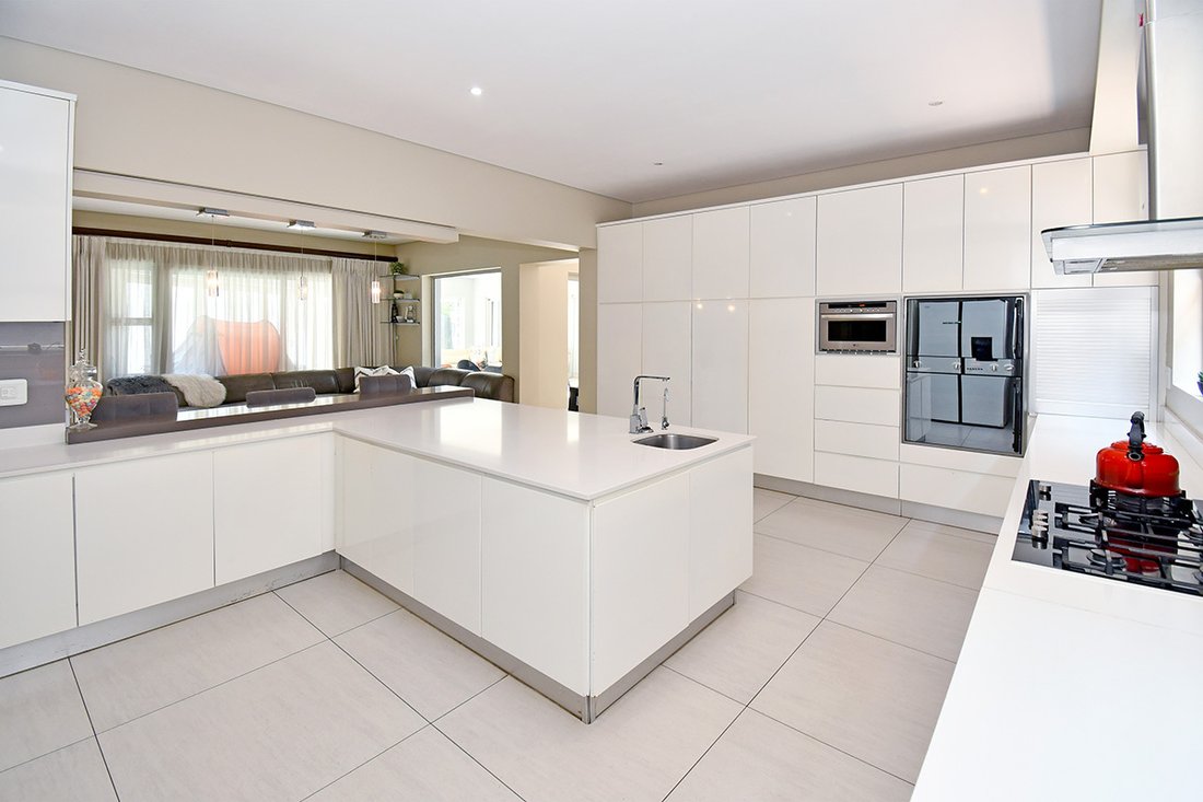 House in Morningside, Benmore Gardens, Gauteng 3 - 17398161