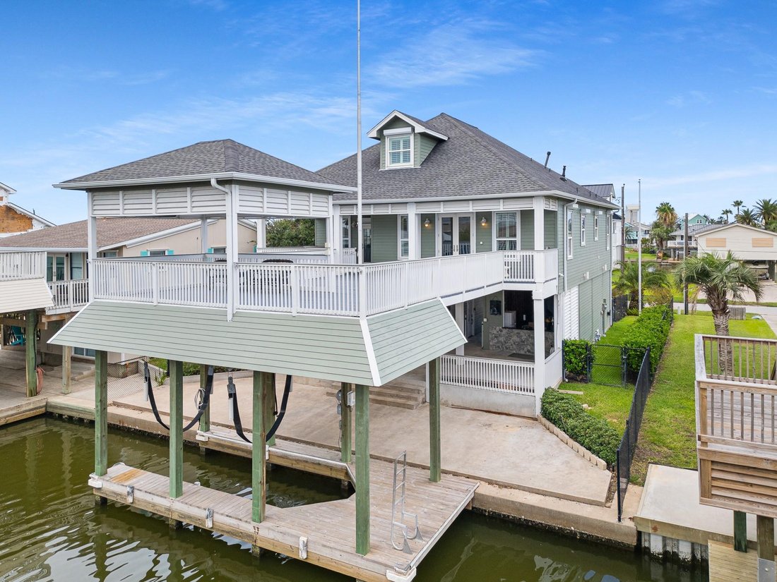 House in Galveston, Texas, United States 1 - 17401293