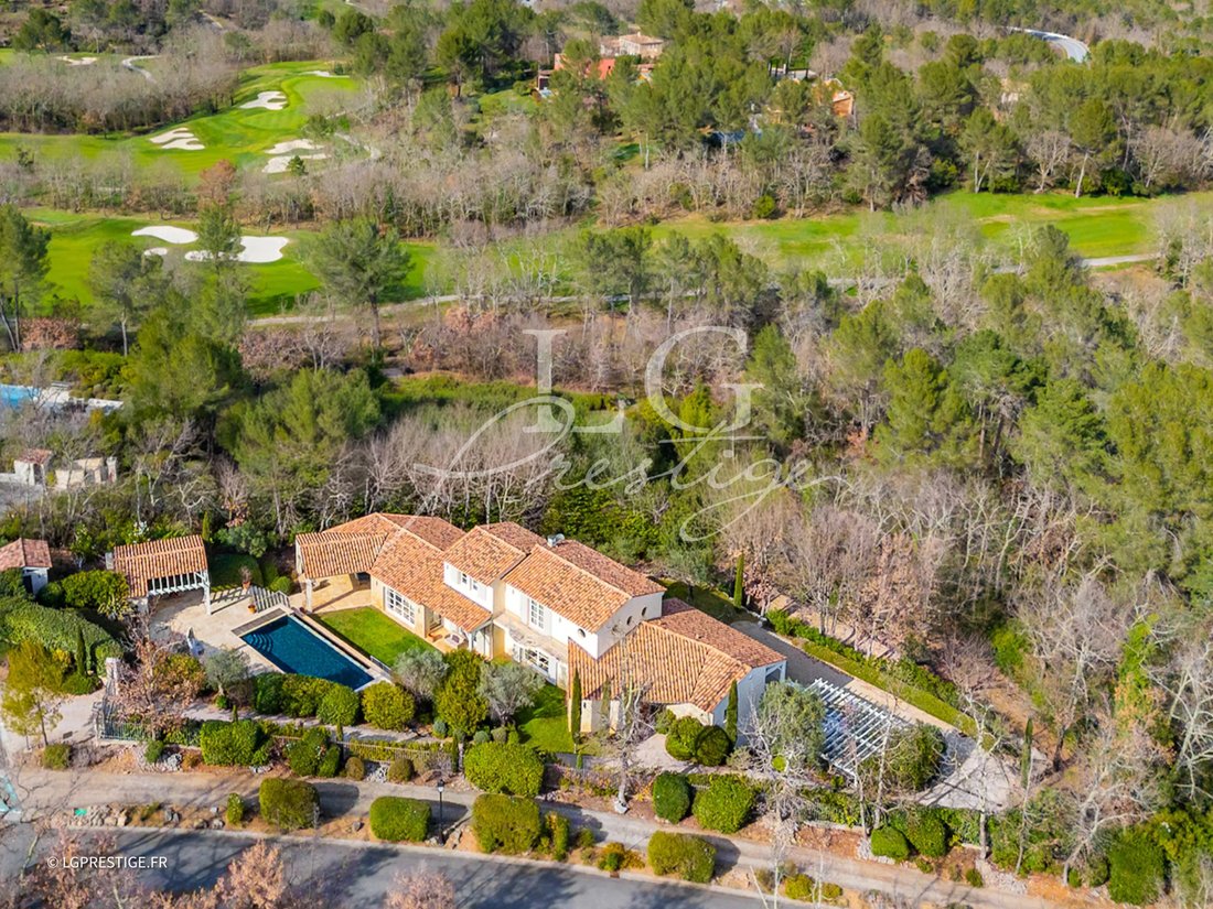 Villa in Tourrettes, Provence-Alpes-Côte d'Azur, France 1 - 17373725