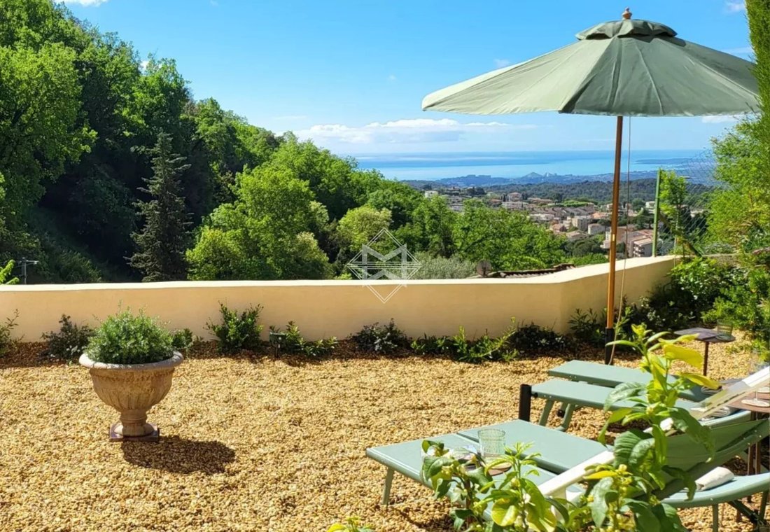 Villa à Vence, Provence-Alpes-Côte d'Azur, France 5 - 17389074