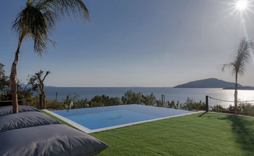 Villa in Lavreotiki, Attica, Greece 1