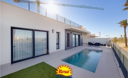 Chalet in Torrevieja, Valencian Community, Spain 1