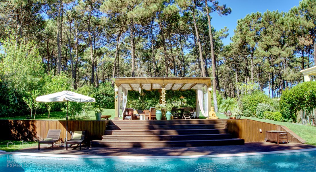 Villa in Aroeira, Charneca de Caparica e Sobreda, Portugal 2 - 17398508