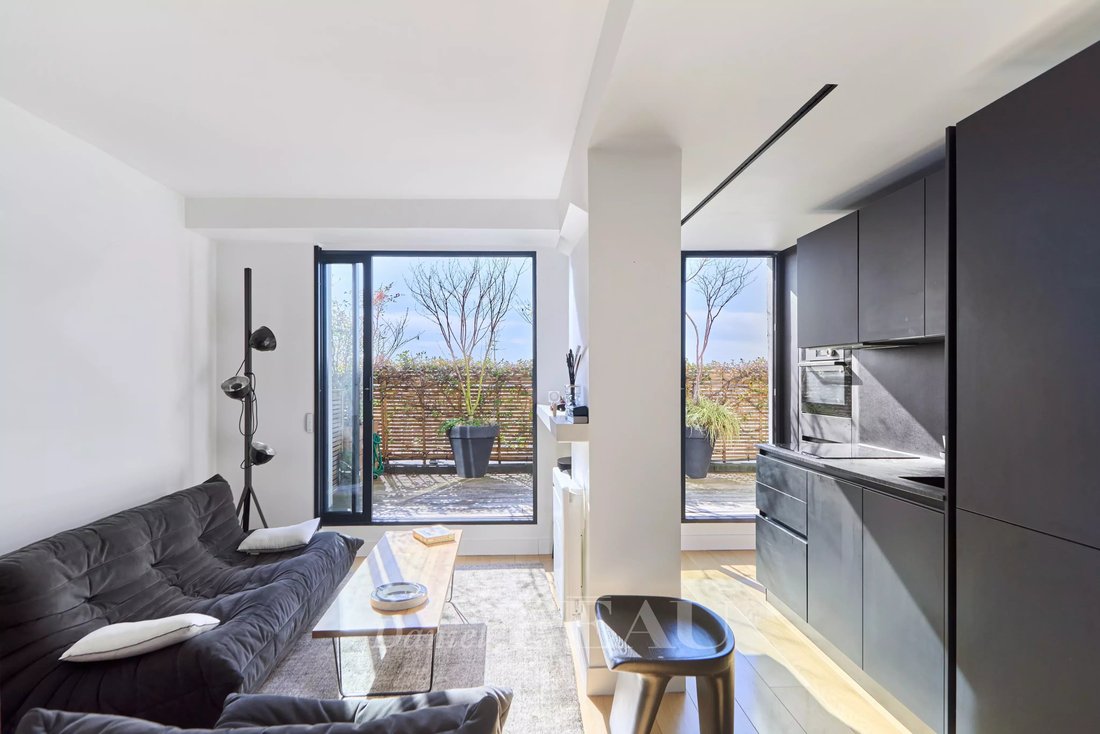 Apartment in Muette Sud, Paris 16e Arrondissement, Paris 2 - 17396452