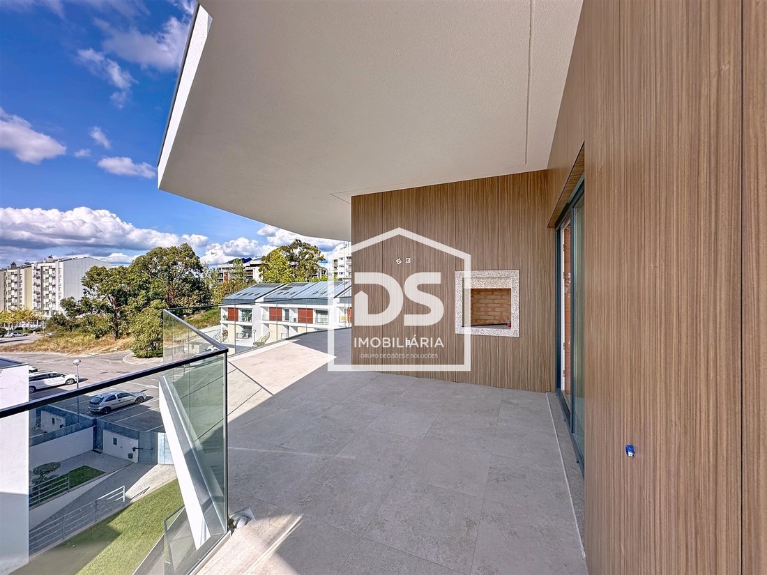 Apartment in Repeses e Sao Salvador, Viseu District, Portugal 1 - 17402367