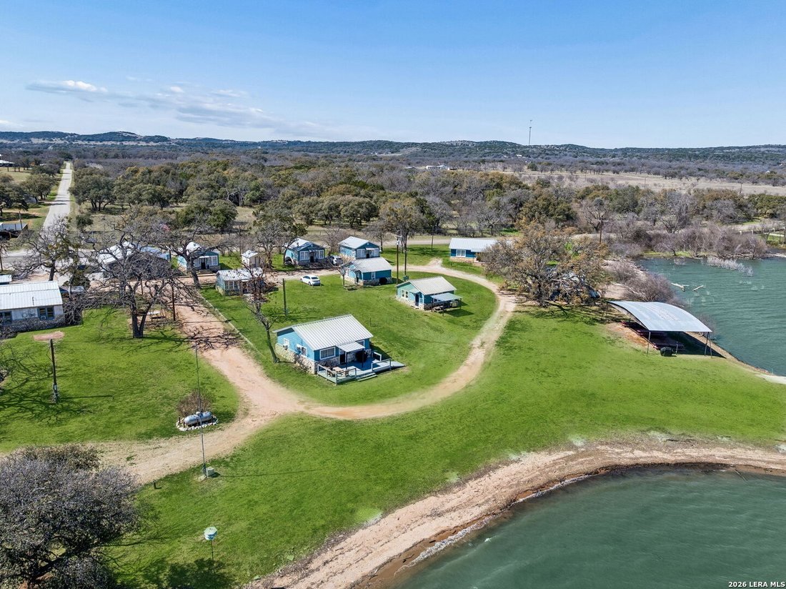 House in Tow, Texas, United States 4 - 17399848