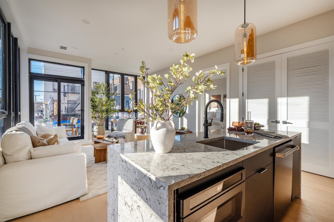 Condo in Jersey City, New Jersey, United States 1 - 17402303