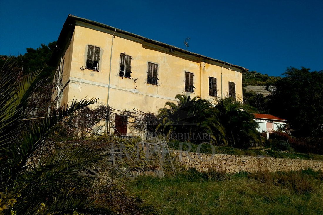 Villa in Grimaldi di Ventimiglia, Ventimiglia, Liguria 4 - 17396182