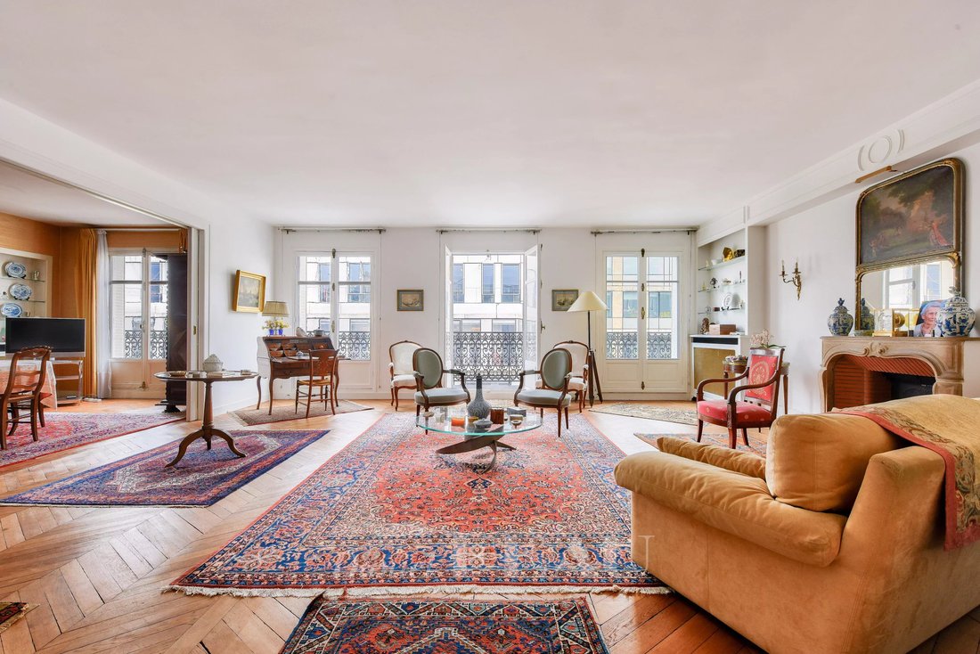 Apartment in Pereire-Malesherbes, Paris 17e Arrondissement, Paris 2 - 17397814