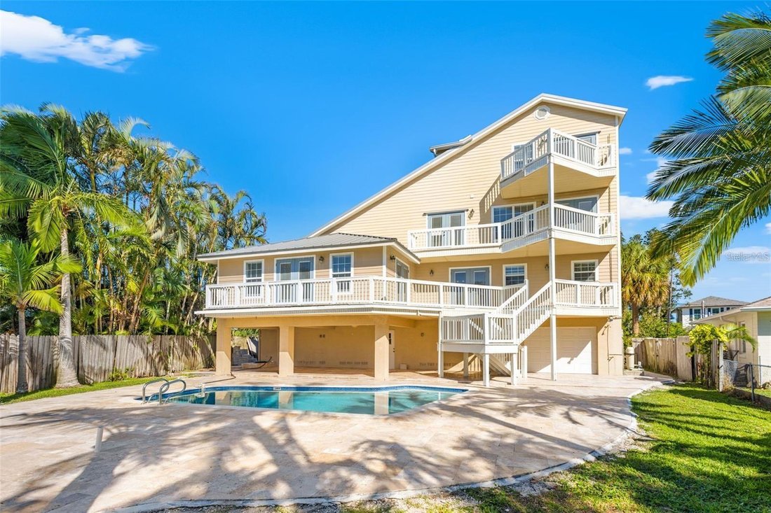 House in St. Petersburg, Florida, United States 4 - 17403850