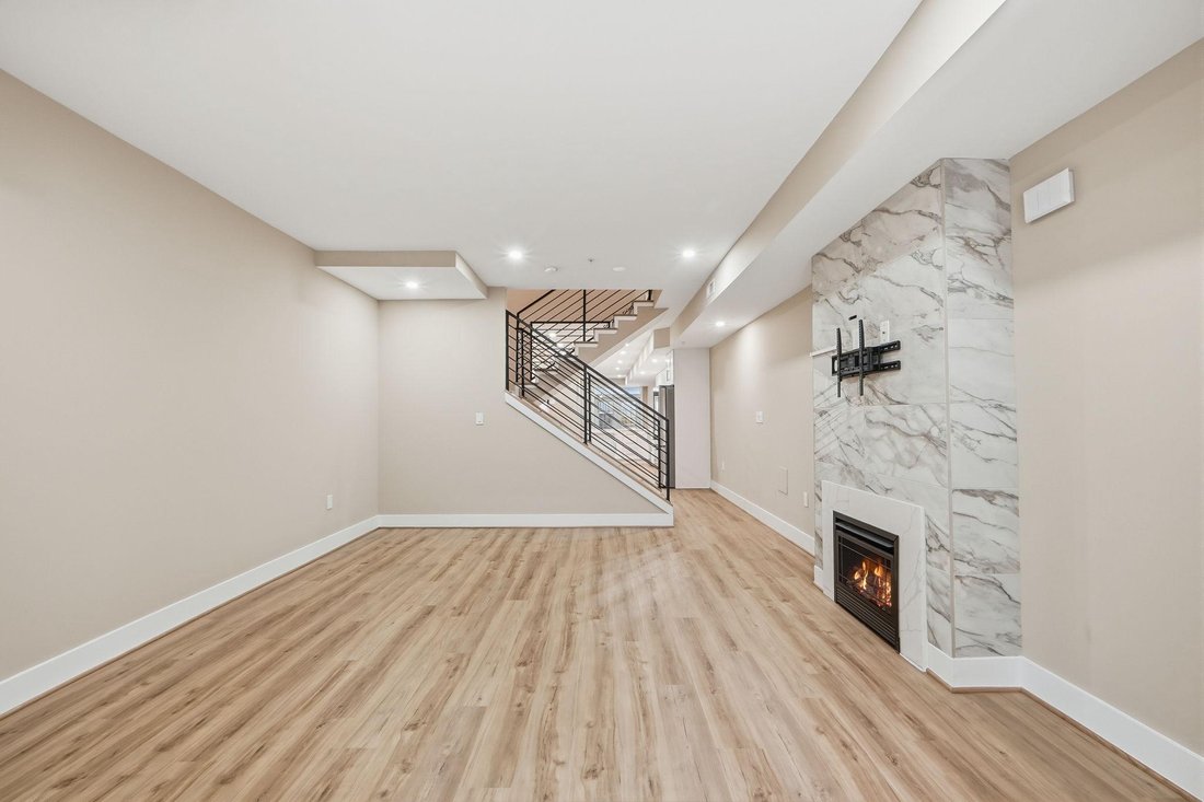 Condo in Washington, District of Columbia, United States 4 - 17403009
