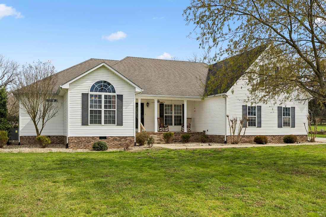 House in Mount Pleasant, Tennessee, United States 2 - 17403721