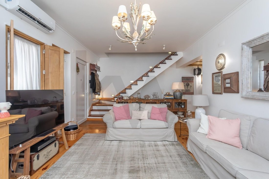 Townhouse in Areeiro, Lisbon, Portugal 2 - 17403360