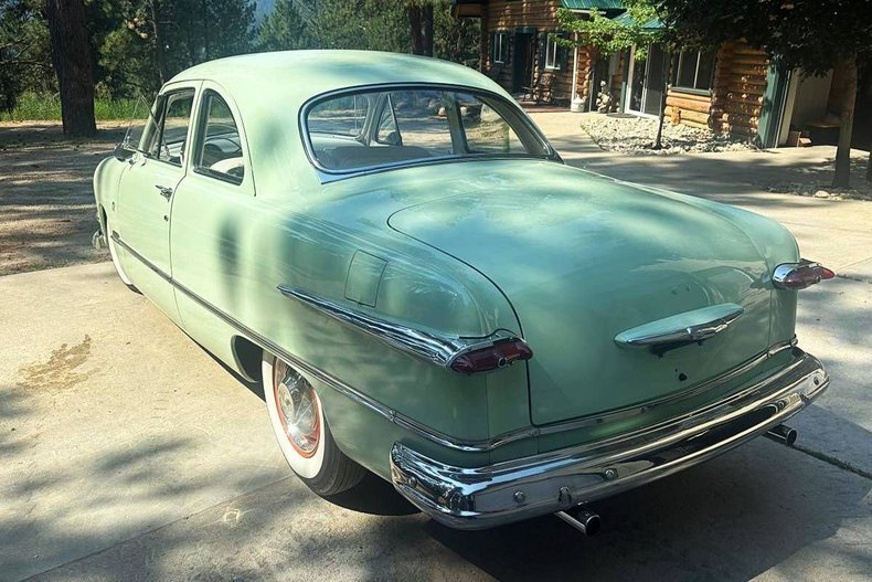 Coupe in Glendale, United States 5 - 17404051