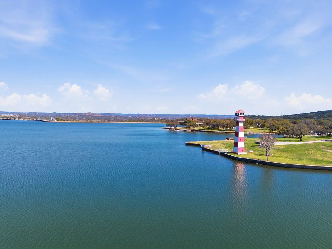 House in Buchanan Dam, Texas, United States 2 - 17403910
