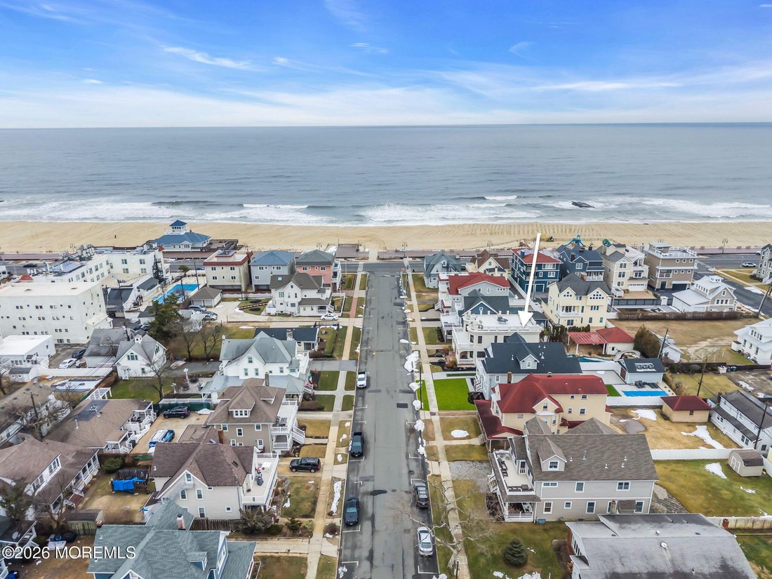 House in Belmar, New Jersey, United States 2 - 17404009