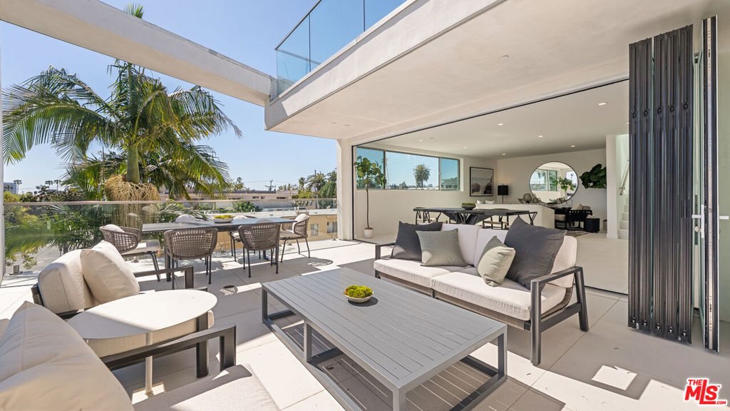 Condo in West Hollywood, California, United States 1 - 17403906