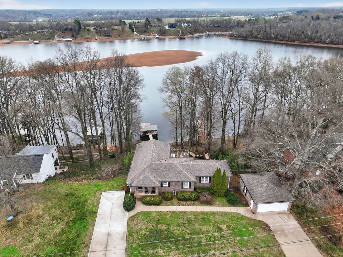 House in Estill Springs, Tennessee, United States 1 - 17403731