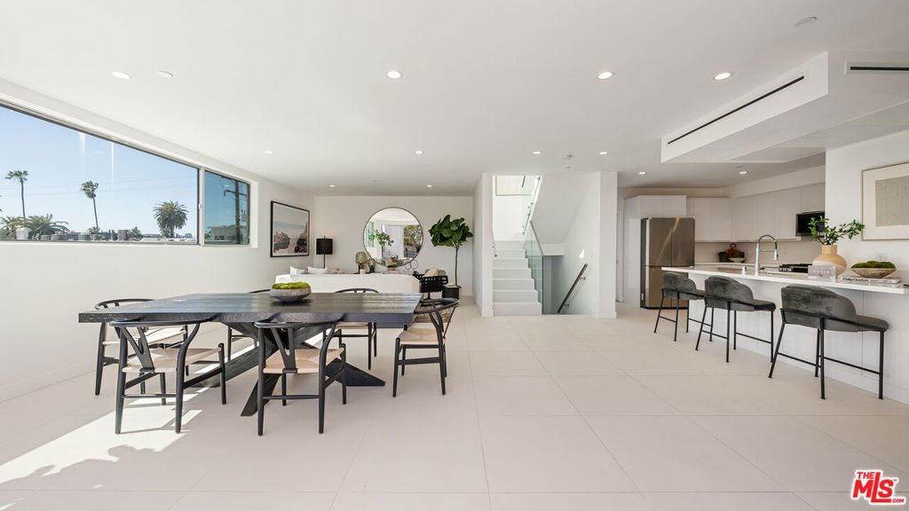 Condo in West Hollywood, California, United States 4 - 17403906