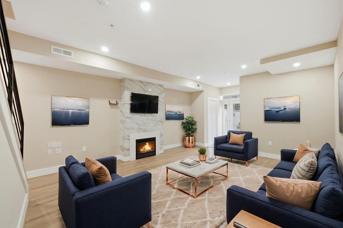 Condo in Washington, District of Columbia, United States 3 - 17403009