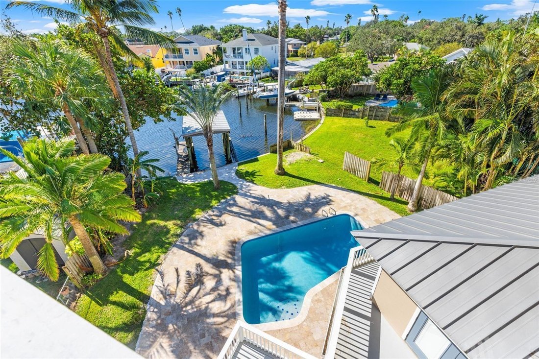 House in St. Petersburg, Florida, United States 3 - 17403850