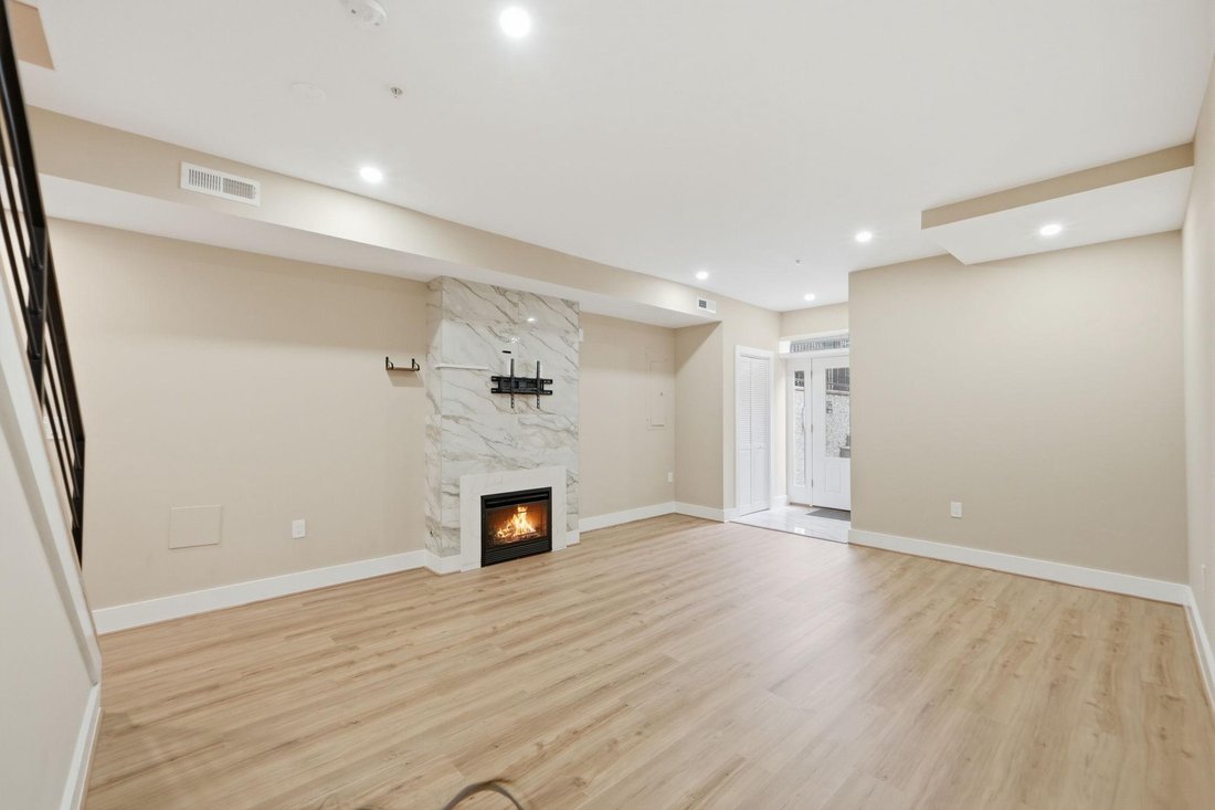 Condo in Washington, District of Columbia, United States 5 - 17403009