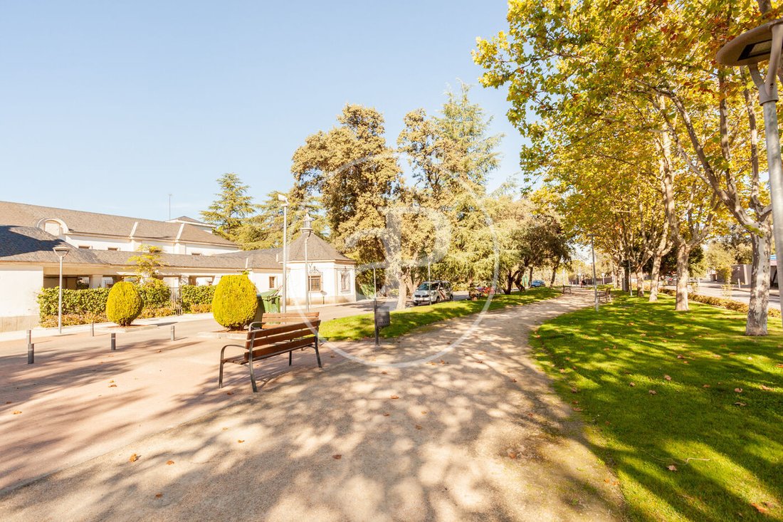Villa in La Moraleja, Alcobendas, Comunidad de Madrid 1 - 17404265