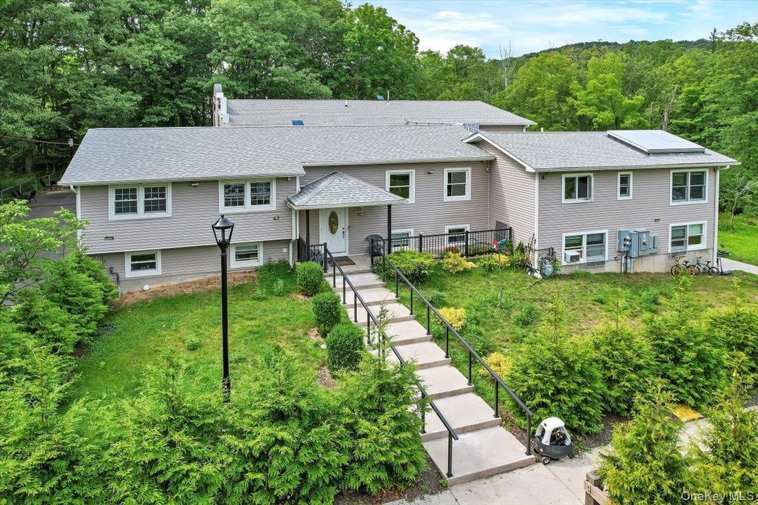 House in Monroe, New York, United States 2 - 17403046