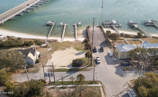 Land in Morehead City, North Carolina, United States 1