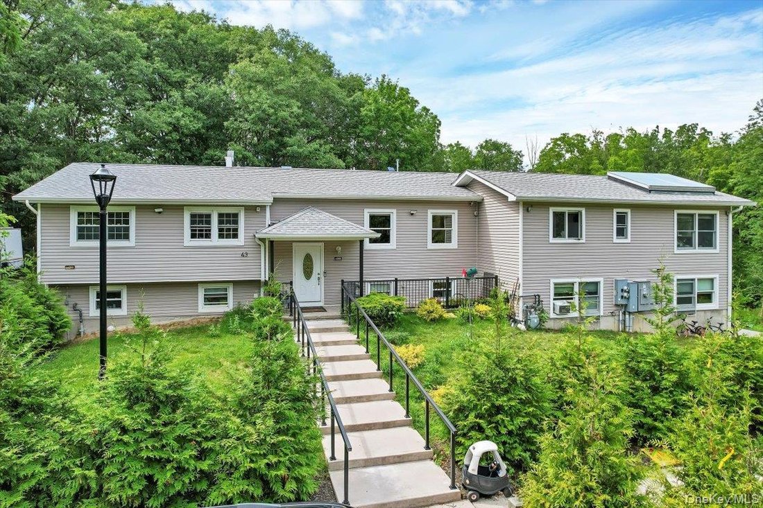 House in Monroe, New York, United States 1 - 17403046