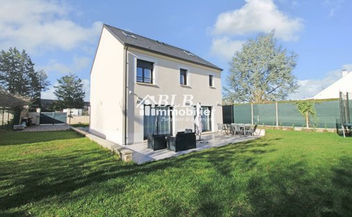 House in Peripherie, Le Perray-en-Yvelines, France 1