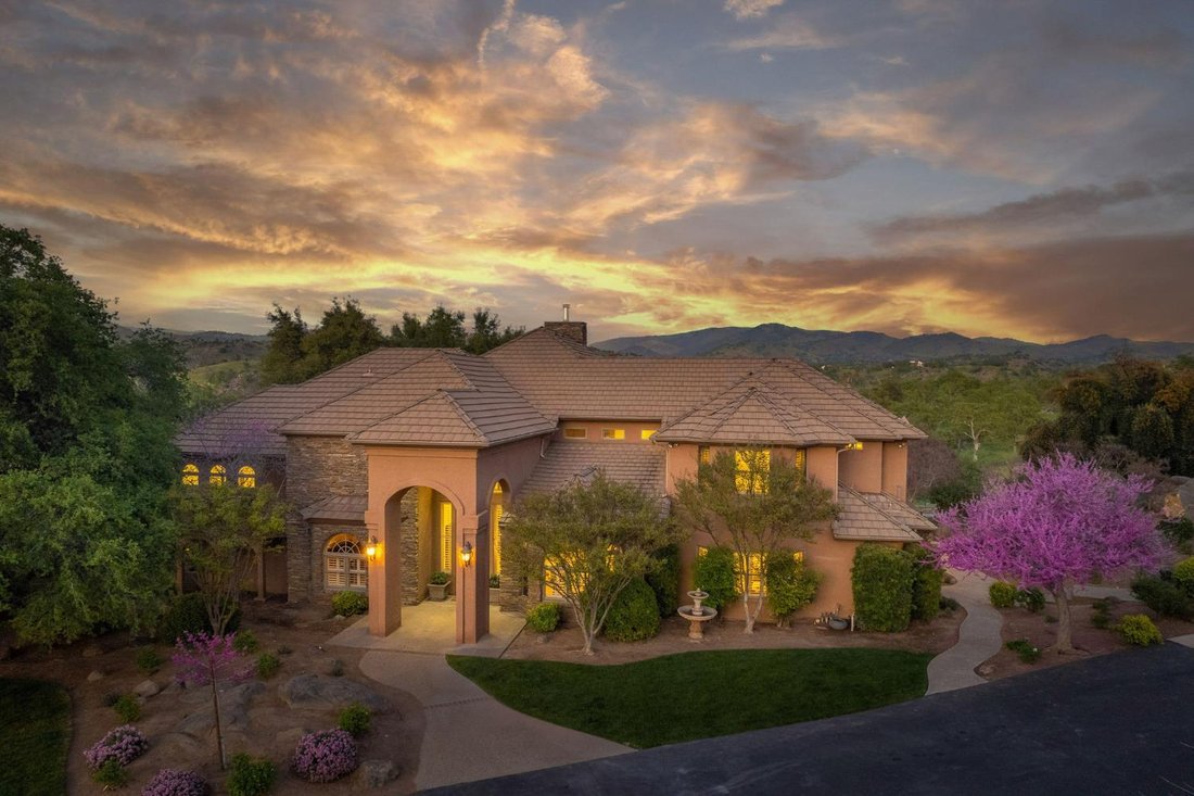 House in Clovis, California, United States 1 - 17403068