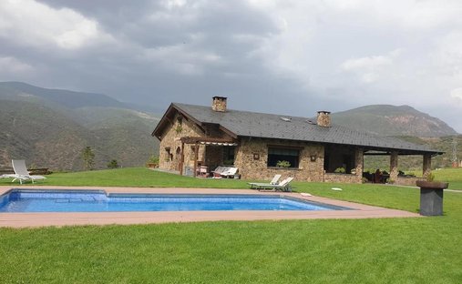 Casa di campagna a Alas i Cerc, Catalogna, Spagna 1
