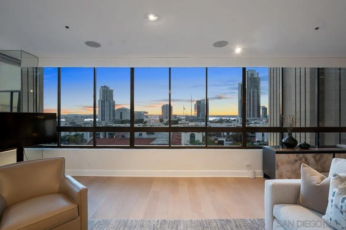 Condo in San Diego, California, United States 4 - 17390528