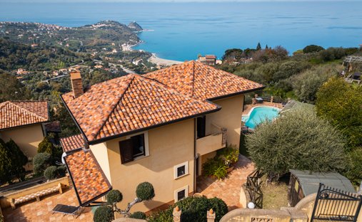 Villa à Capo d'Orlando, Sicile, Italie 1