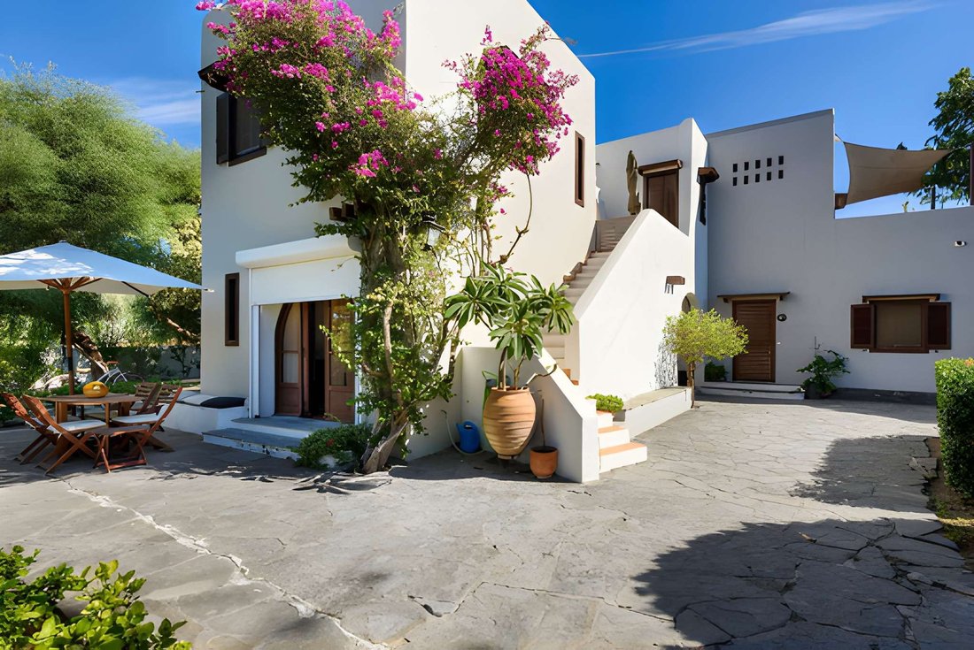 House in Rhodes, Aegean, Greece 2 - 17404500