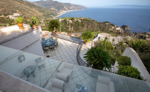 Apartamento en Taormina, Sicilia, Italia 1