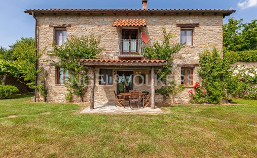 Villa in Mombarcaro, Piedmont, Italy 1