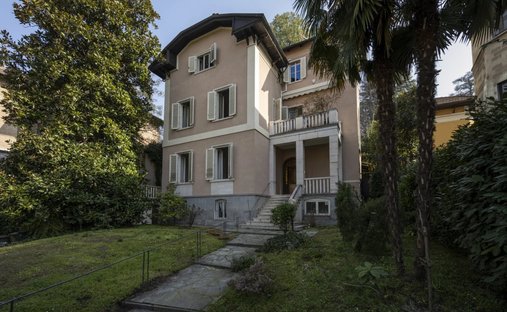 Villa a Crimea, Torino, Italia 1