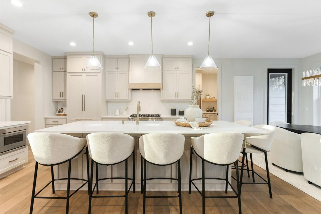 House in Edina, Minnesota, United States 4 - 17404480
