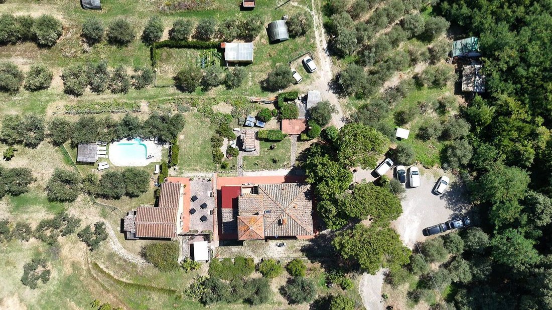 Villa in San Gimignano, Tuscany, Italy 4 - 17404194