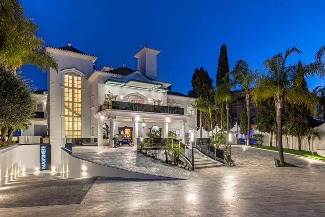 Villa in Nueva Andalucia, Marbella, Spain 2 - 17404497