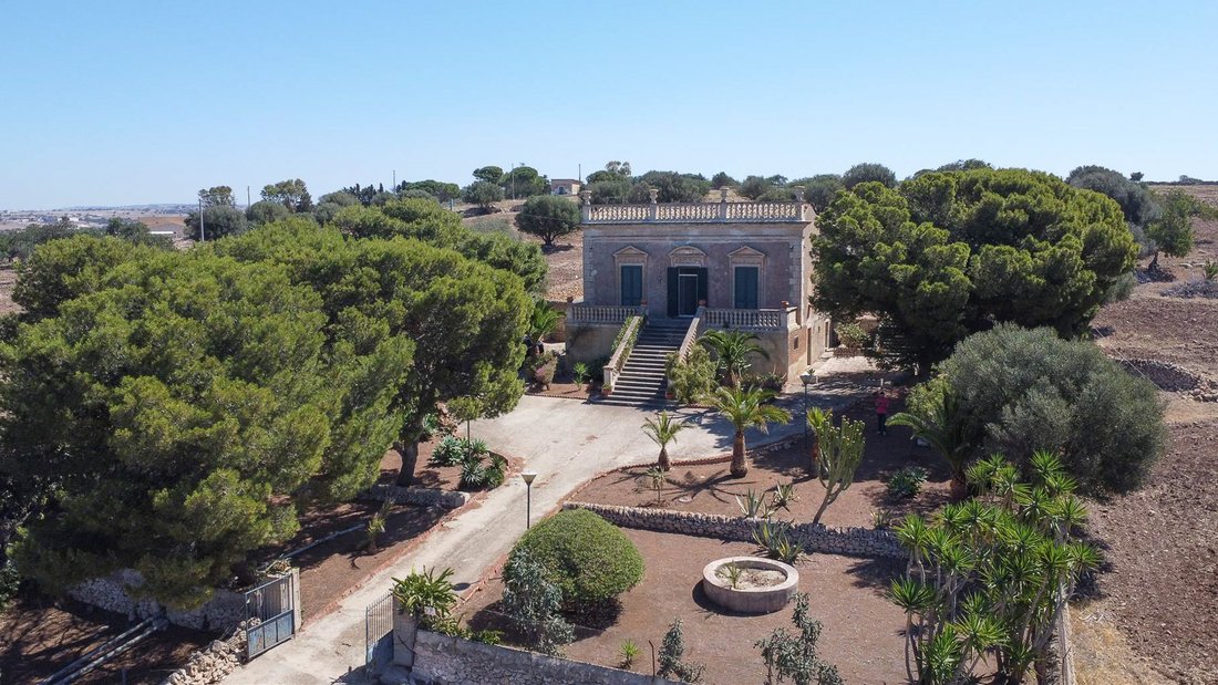 Villa in Santa Croce Camerina, Sicily, Italy 1 - 17404211